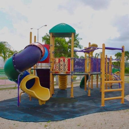 Casa Guerra En Maderos Residencial -Ideal Para Familias Cancún Exterior foto